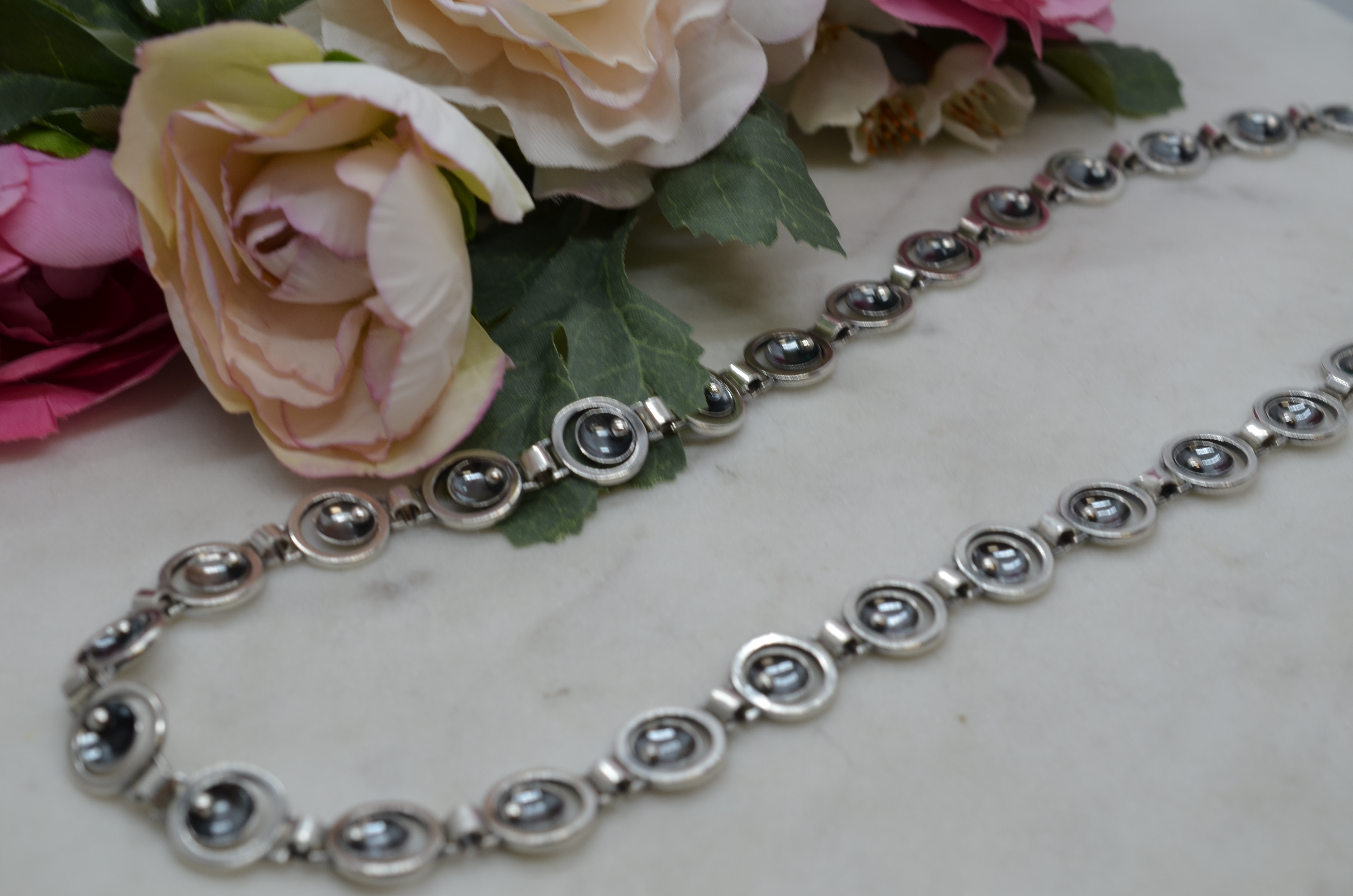 Vintage necklace in silver