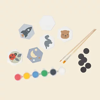 Allt du behöver för att göra magnet tiles diy kit med förg magneter, brickor och penslar