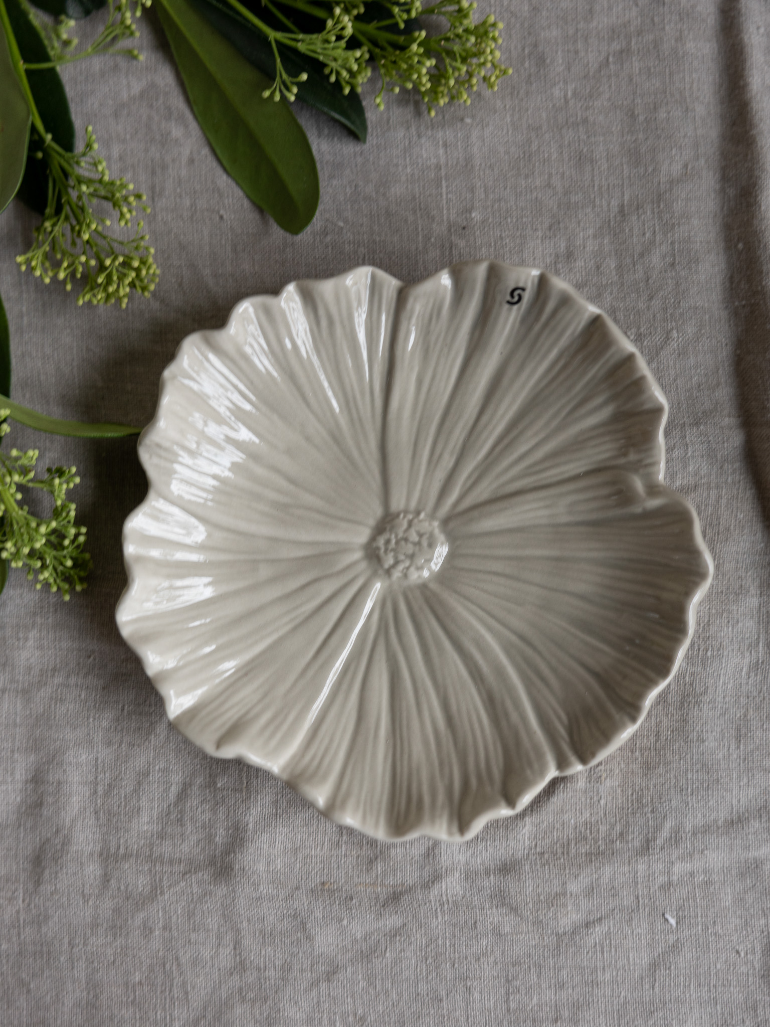 Flower - Dish - Flower - Ceramic - Beige - 15x15 cm - 2