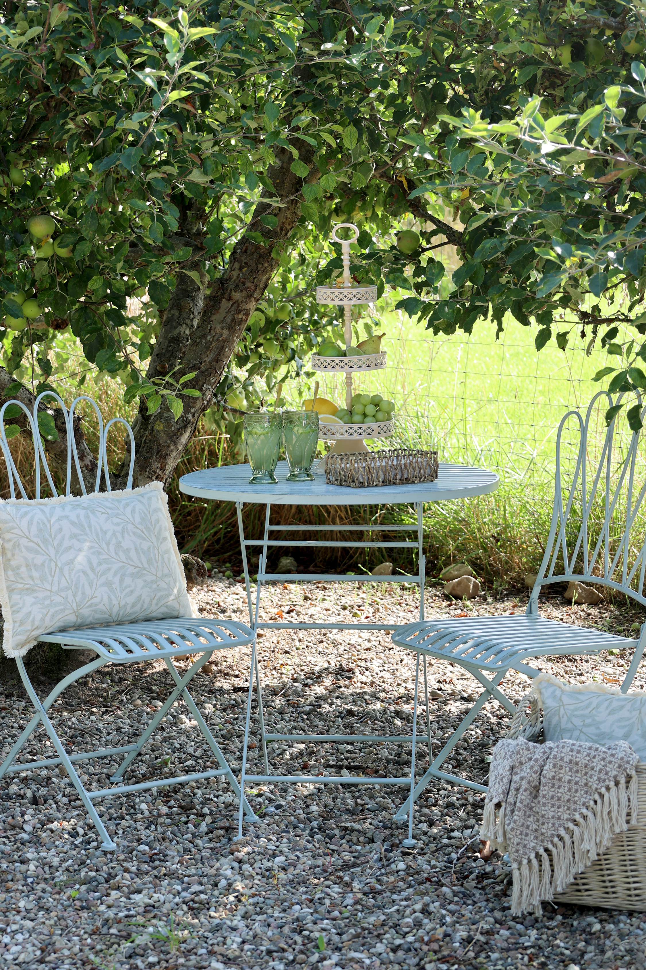 Café set with 2 chairs and 1 table - H75/Ø70 cm - Sky blue - 2