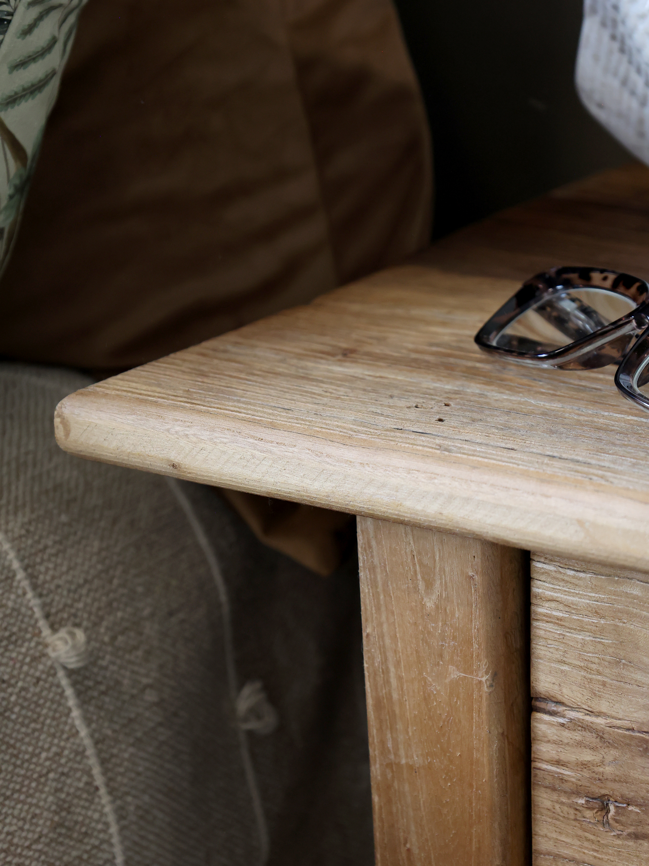 Side table with drawer - H64/L70/W38 cm - Natural - 6
