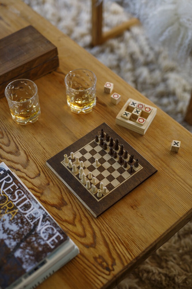 Spelset – Schack, Tre i Rad & Snurrande Glas - 3