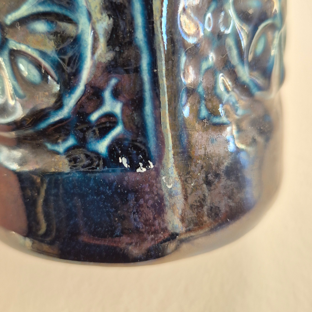 vintage VAS med hänkel, blåturkos med blommönster i relief, Bay W. Germany, h 20,3 cm - 8