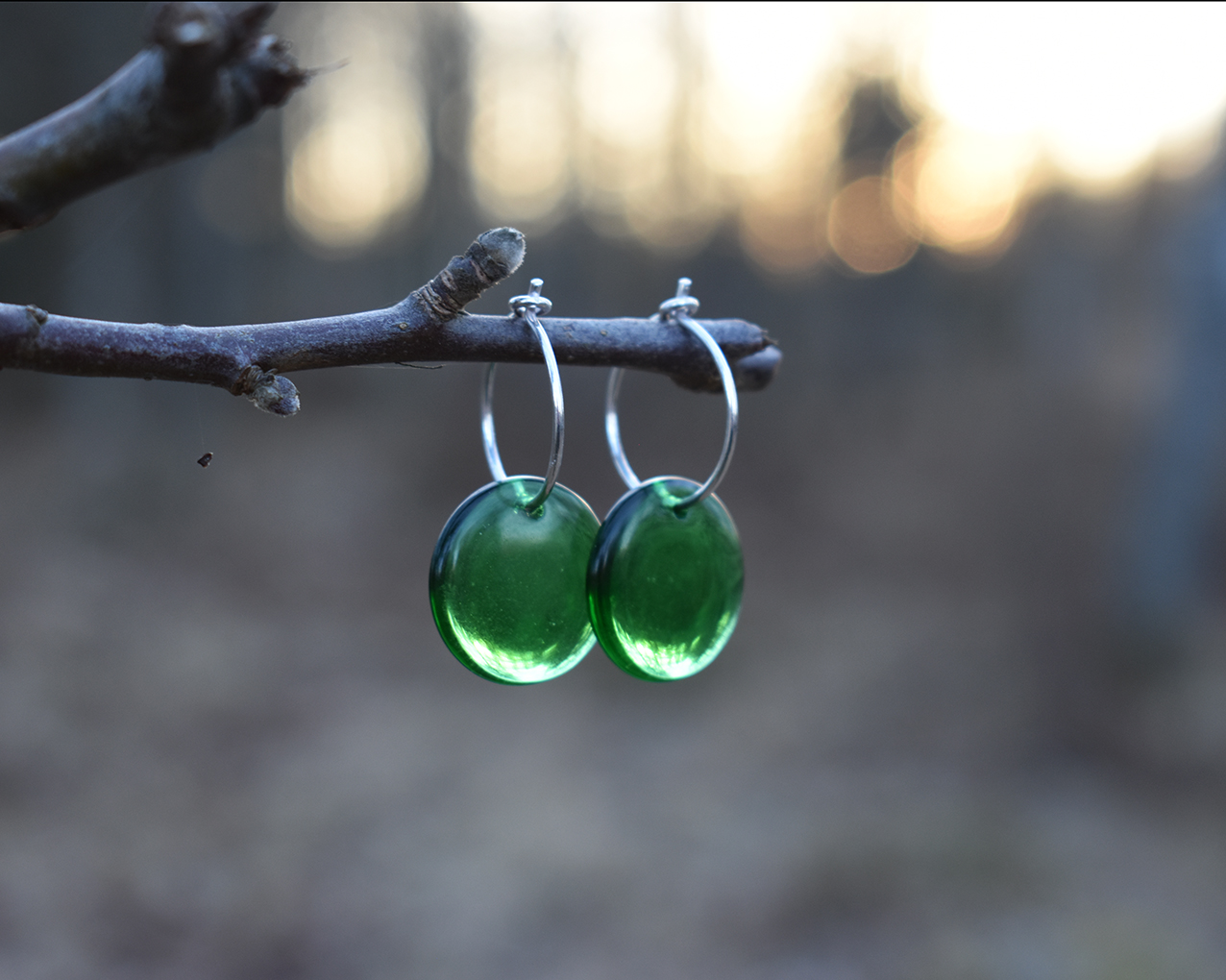 SIKA FOREST - earrings in green glass 