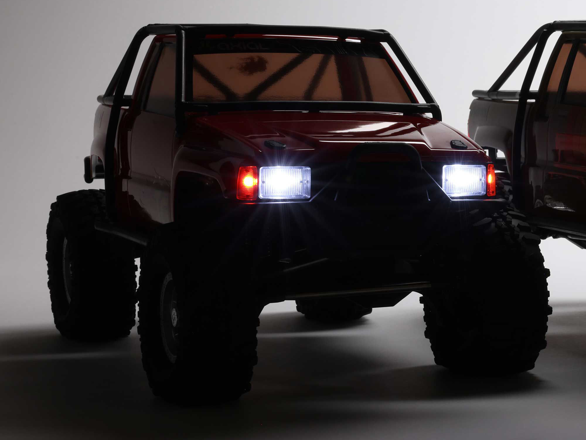 Axial AXI-2062T1 1/10 SCX10 III 1987 Toyota SR5 4X4 RTR Brushed Rock Crawler, Tan - 19