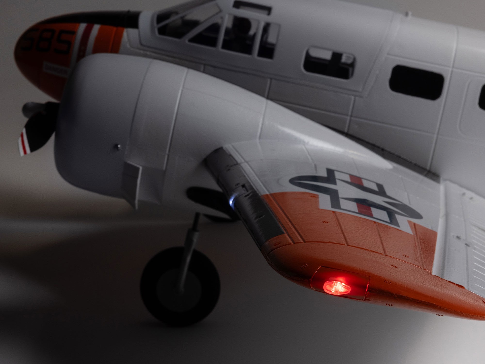 E-Flite EFL-3726 Beechcraft D18/RC-45J 1.5m BNF Basic with AS3X+ and SAFE Select - 13