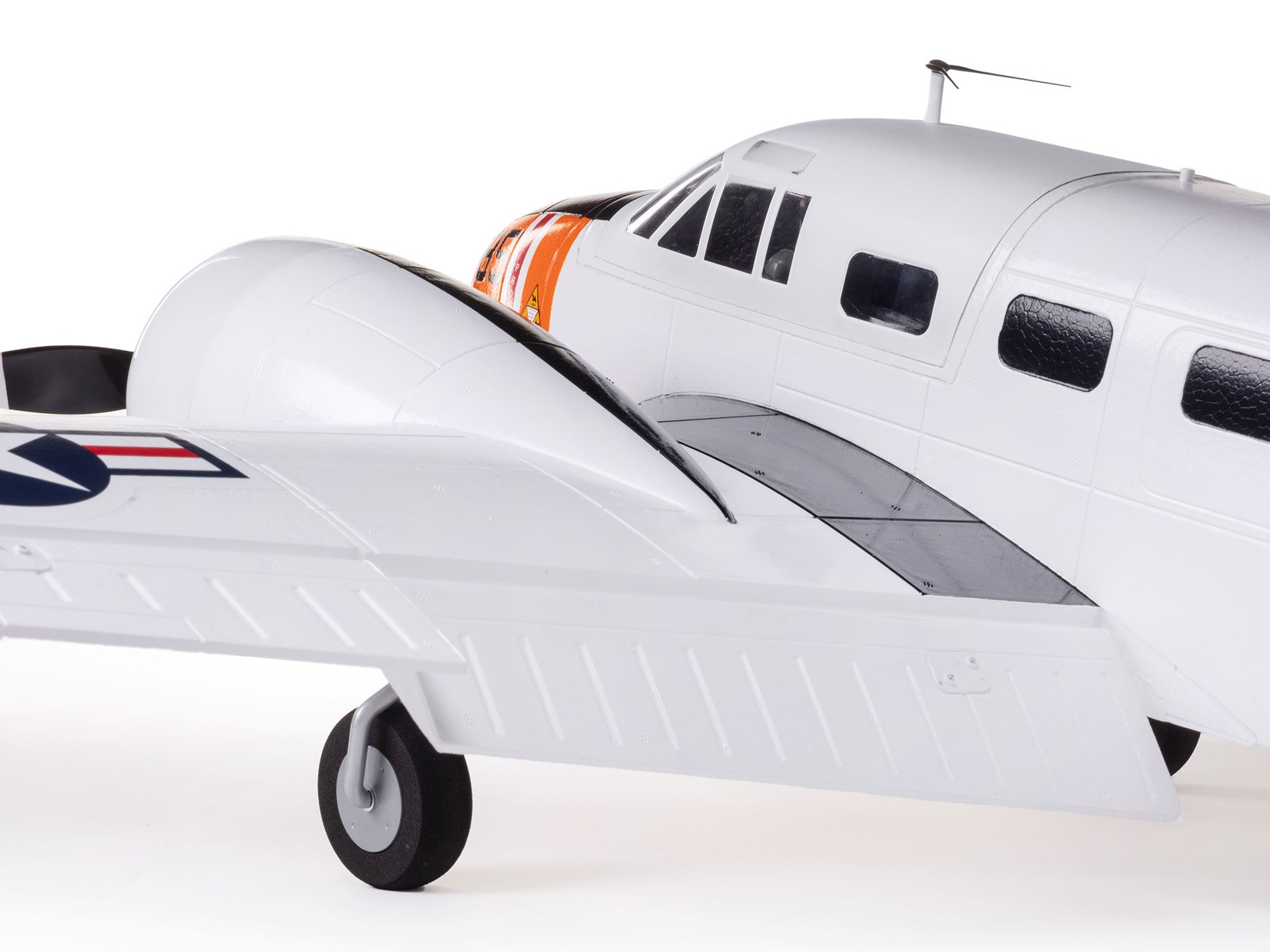 E-Flite EFL-3726 Beechcraft D18/RC-45J 1.5m BNF Basic with AS3X+ and SAFE Select - 10