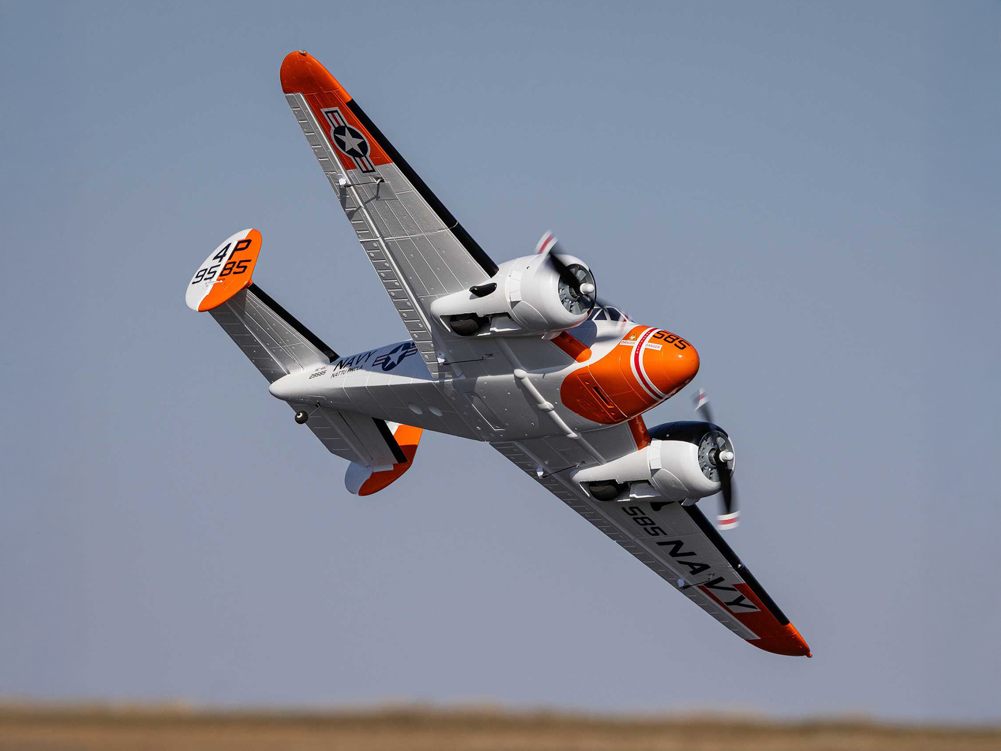 E-Flite EFL-3726 Beechcraft D18/RC-45J 1.5m BNF Basic with AS3X+ and SAFE Select - 22