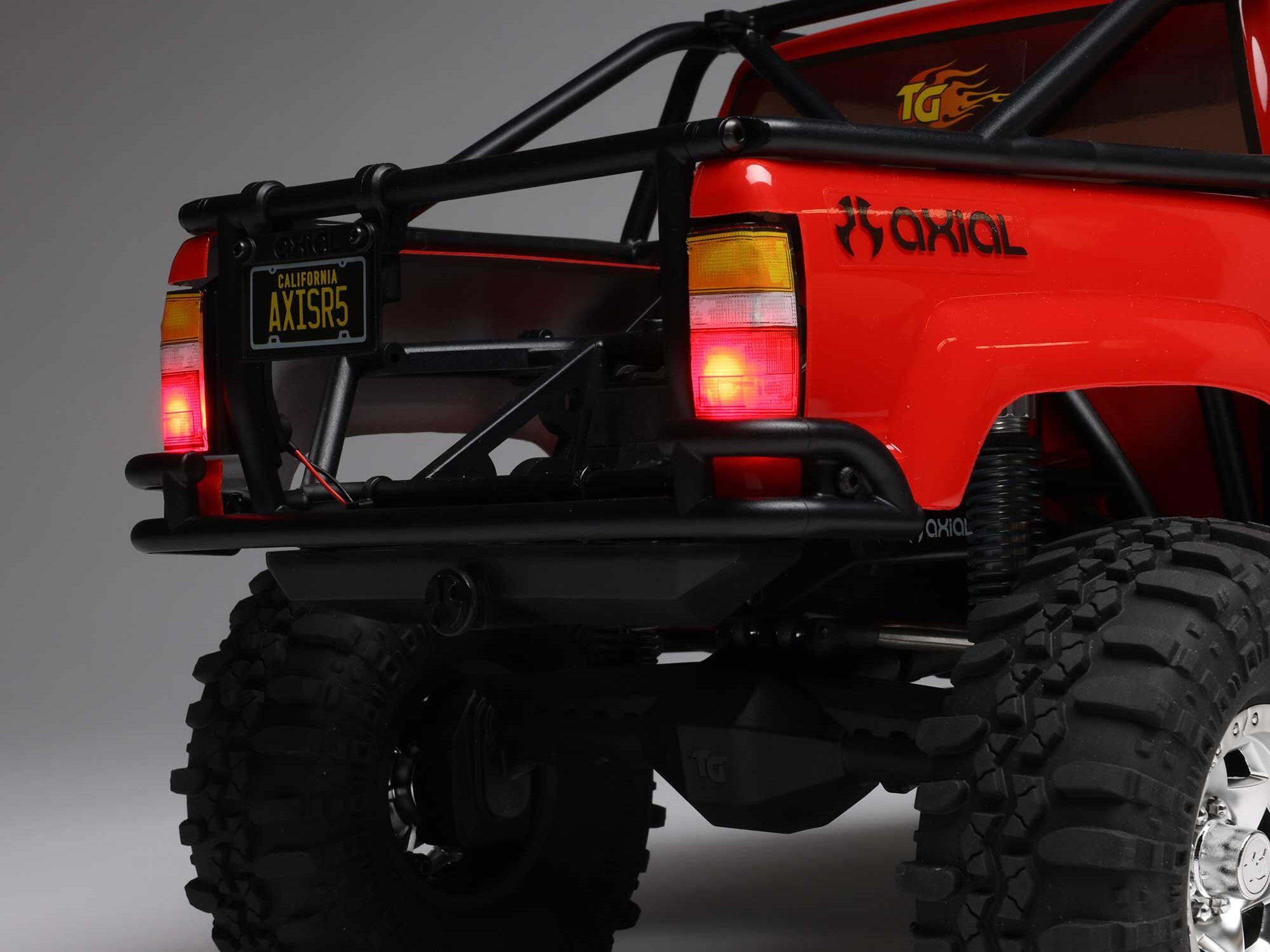 Axial AXI-2062T2 1/10 SCX10 III 1987 Toyota SR5 4X4 RTR Brushed Rock Crawler, Red - 19