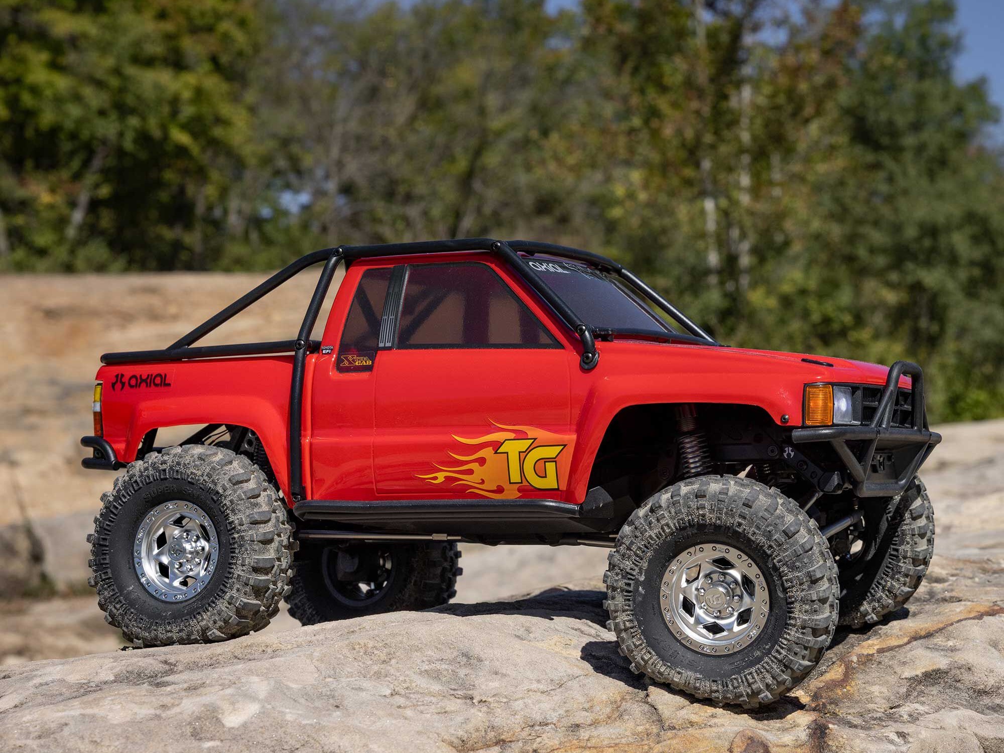 Axial AXI-2062T2 1/10 SCX10 III 1987 Toyota SR5 4X4 RTR Brushed Rock Crawler, Red - 26