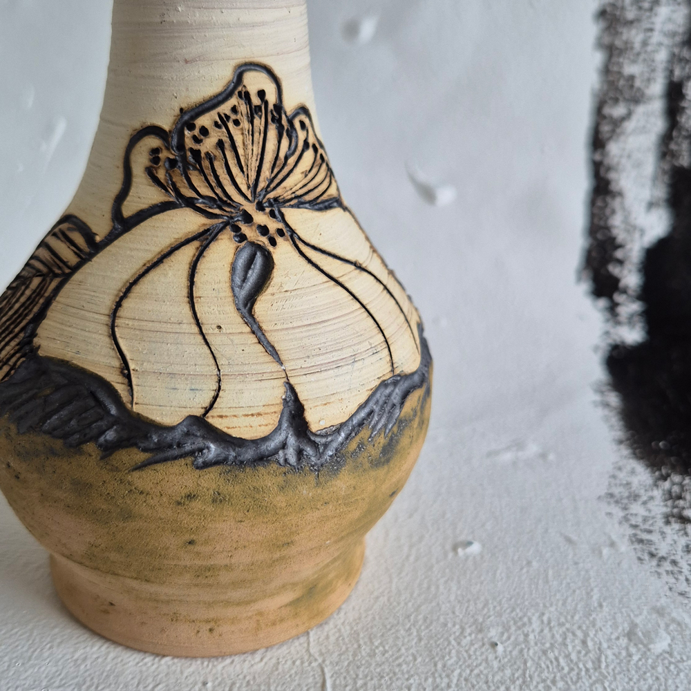 vintage VAS med graverat blommönster, h 15,5 cm - 3
