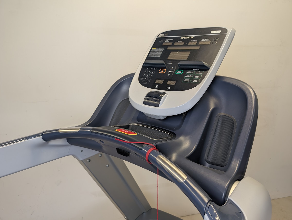 Precor Löpband TRM 835 V2 P30 Console (Inkommande Maj 2026) - 6
