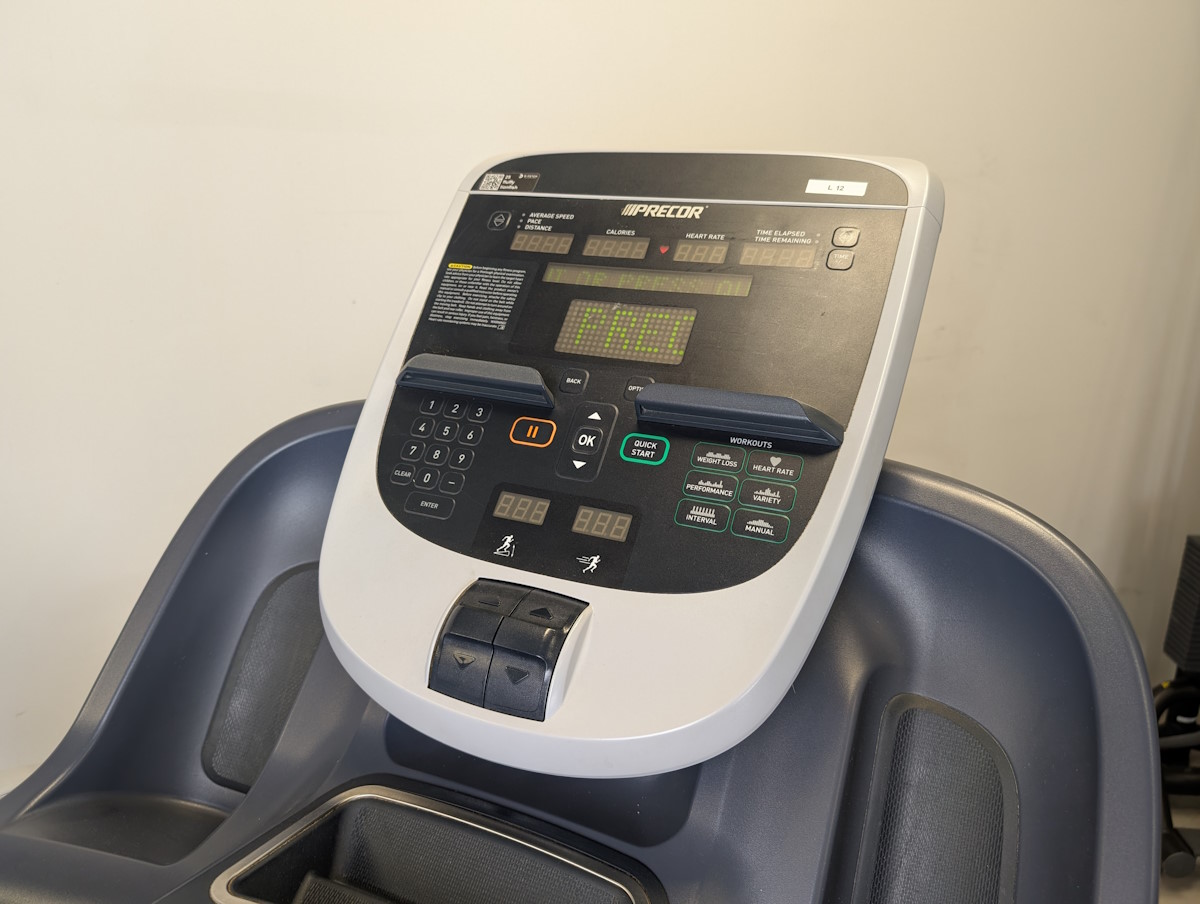 Precor Löpband TRM 835 V2 P30 Console (Inkommande Maj 2026) - 5