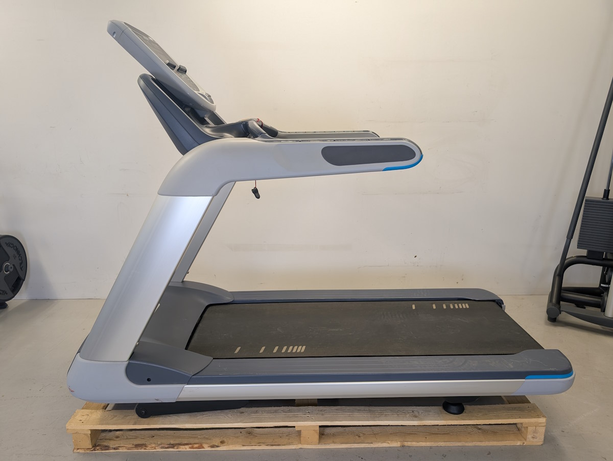Precor Löpband TRM 835 V2 P30 Console (Inkommande Maj 2026) - 2