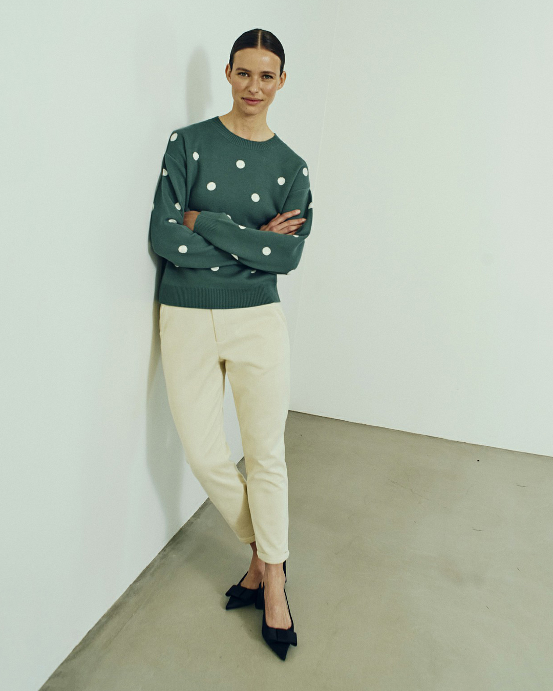 Jumper Flow mossgrön med vita prickar