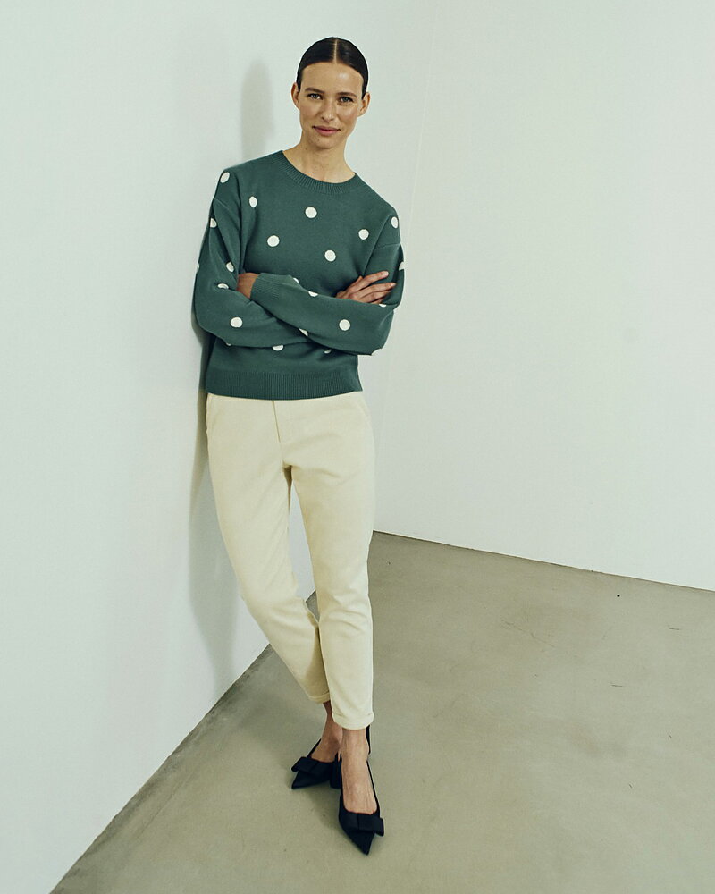 Jumper Flow mossgrön med vita prickar