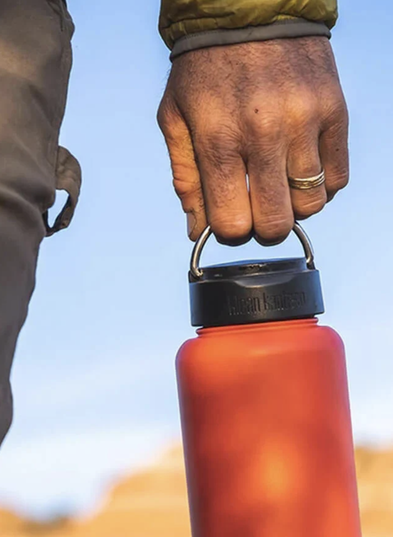 Vattenflaska från Klean Kanteen som rymmer mycket vätska