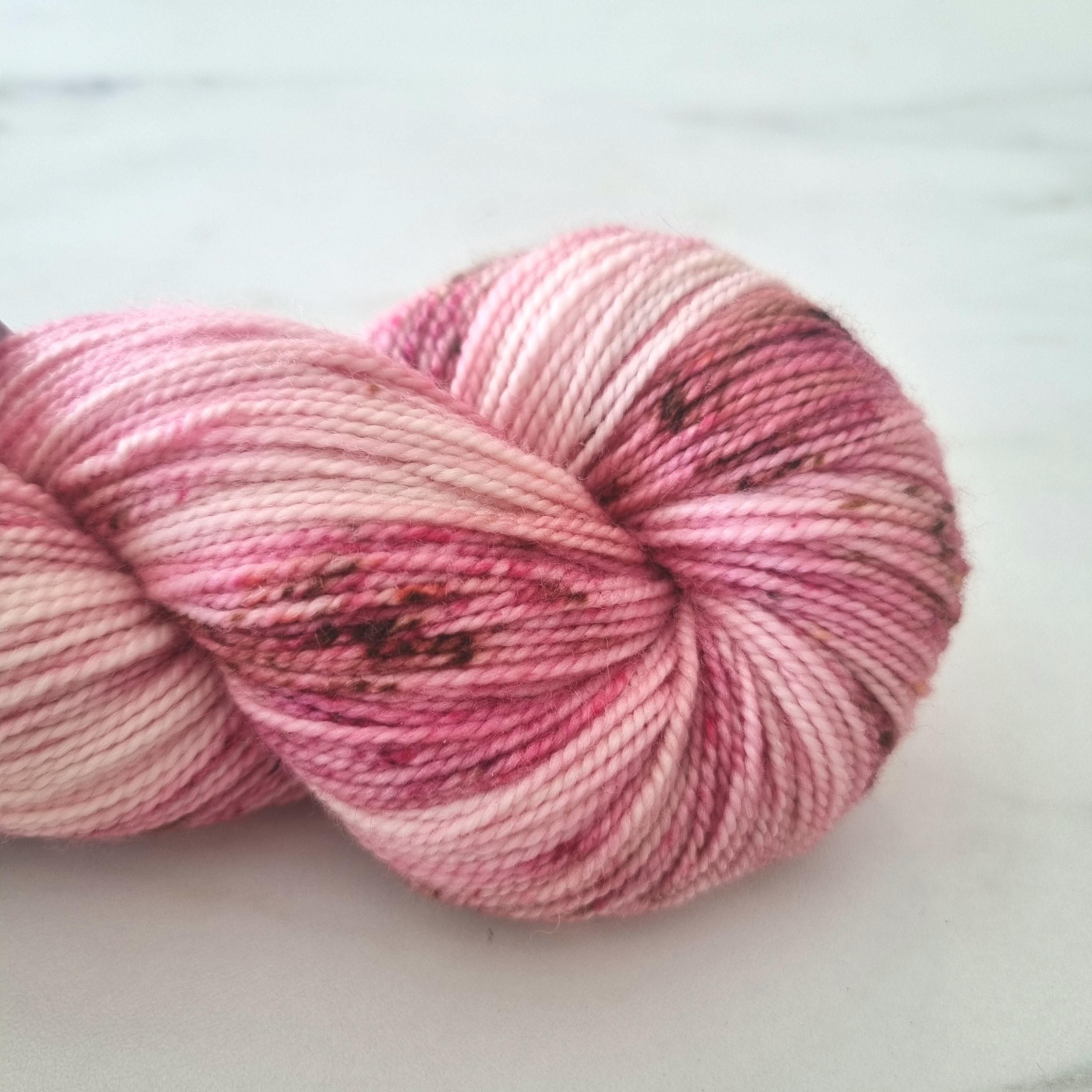 Cherry Blossom Emelilyknits Dreamy Cashmere 100g handfärgat - 2