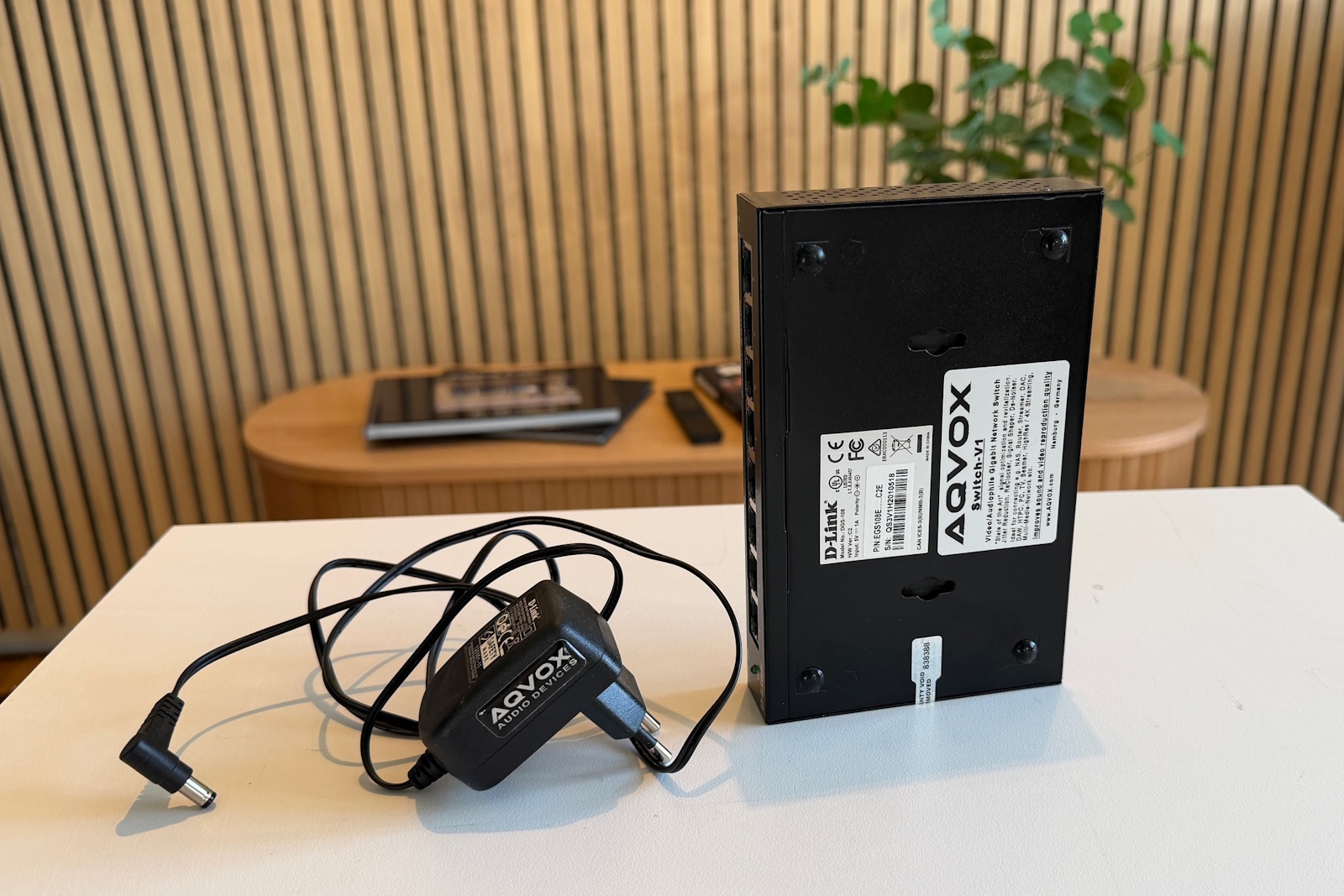 Aqvox Switch V1 - Begagnad nätverkswitch