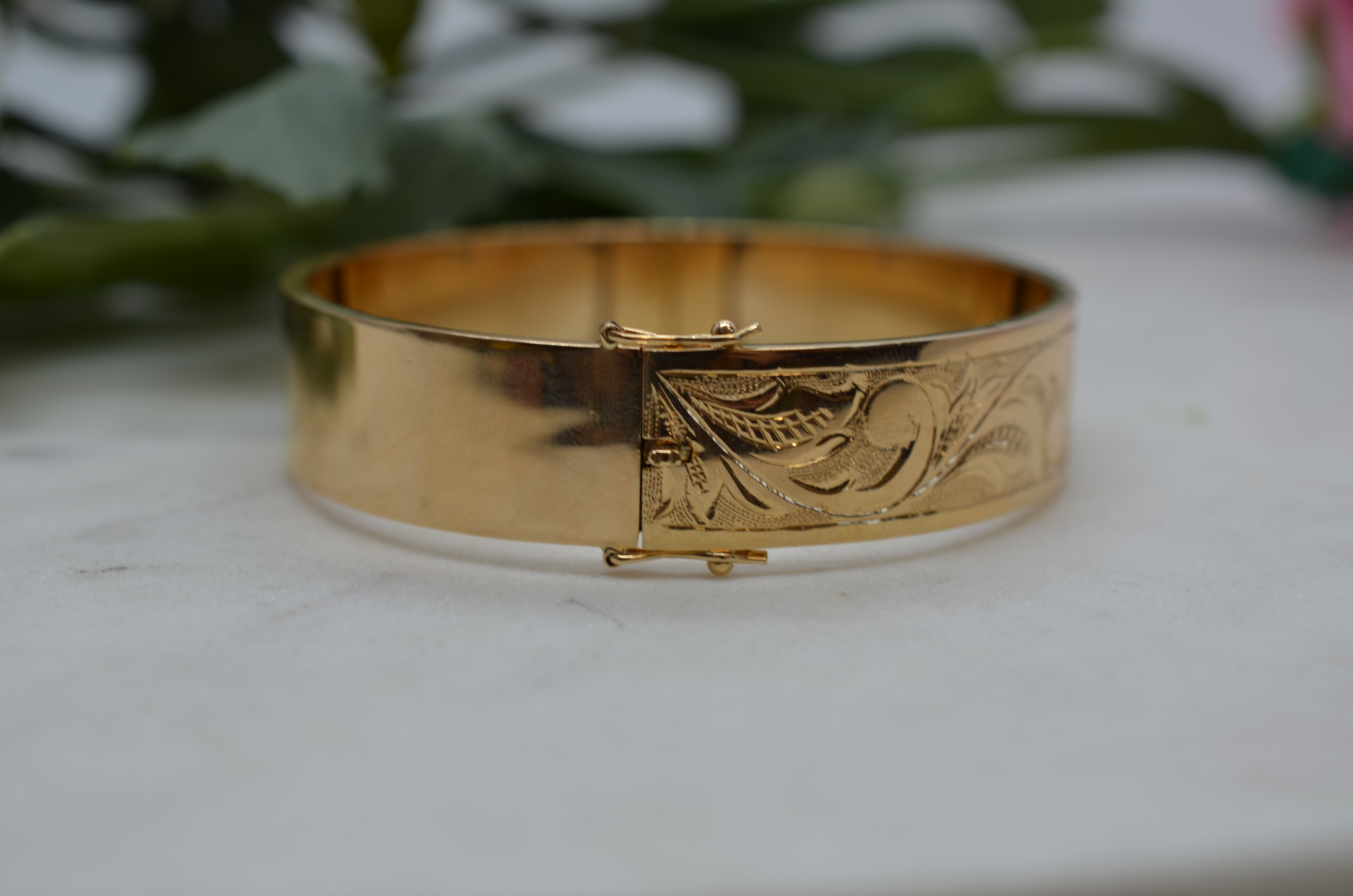 Vintage armring utöver det vanliga! - 2