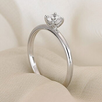 9011 EF37 - Lab Grown solitärring 0,40 ct i vitguld