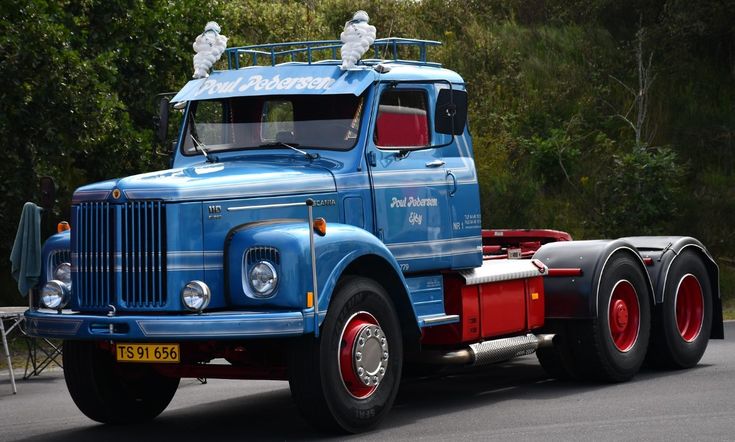 Scania 110/111 Sovhytt  6x2                              Resin kit 1:24 