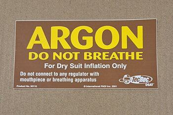 ARGON DO NOT BREATHE klistermärke