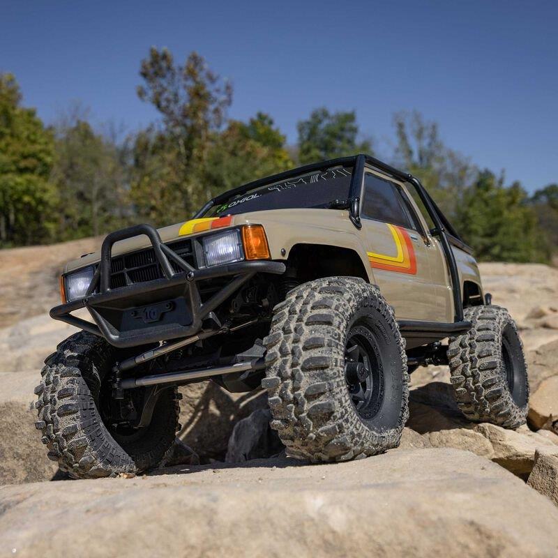 1/10 Axial SCX10 III 1987 Toyota SR5 Brown - 6