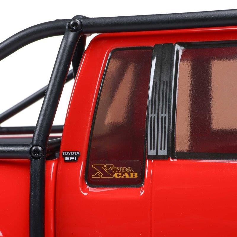 1/10 Axial SCX10 III 1987 Toyota SR5 Red - 29