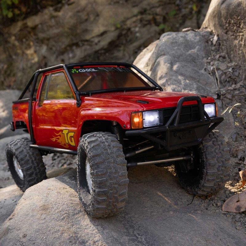 1/10 Axial SCX10 III 1987 Toyota SR5 Red - 9