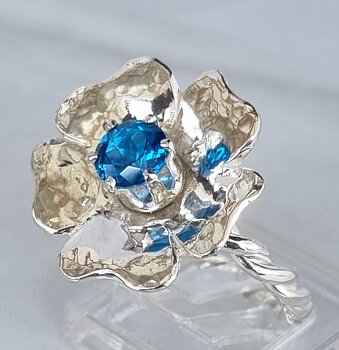 Blå stor blomma stl 18