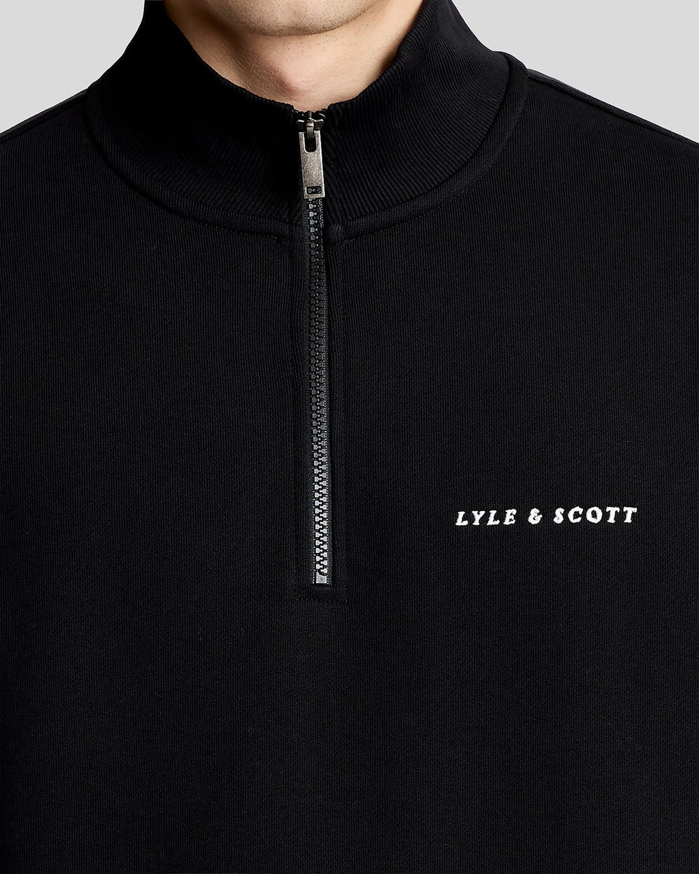 Lyle & Scott - Script Heavyweight 1/4 Zip - Jet Black - 3