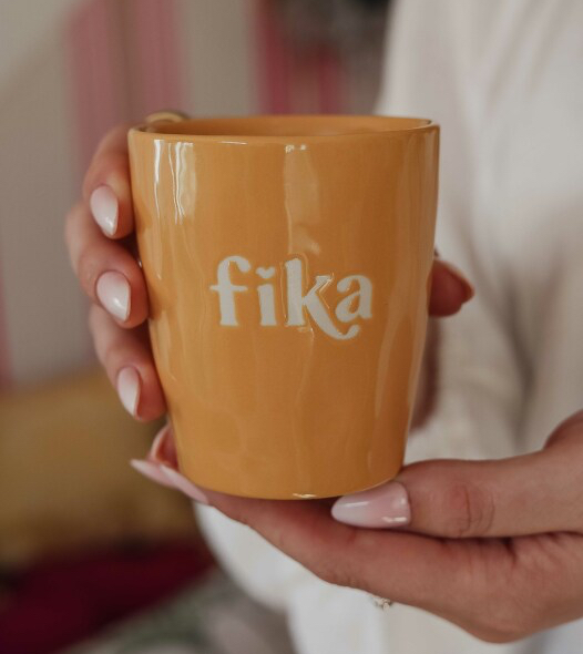Mugg - Fika - Ockra - Majas Cottage