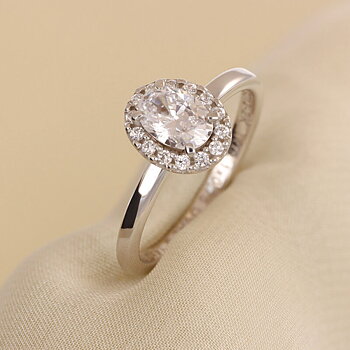 Iris - Lab Grown sidostensring oval 0,75 ct i rödguld