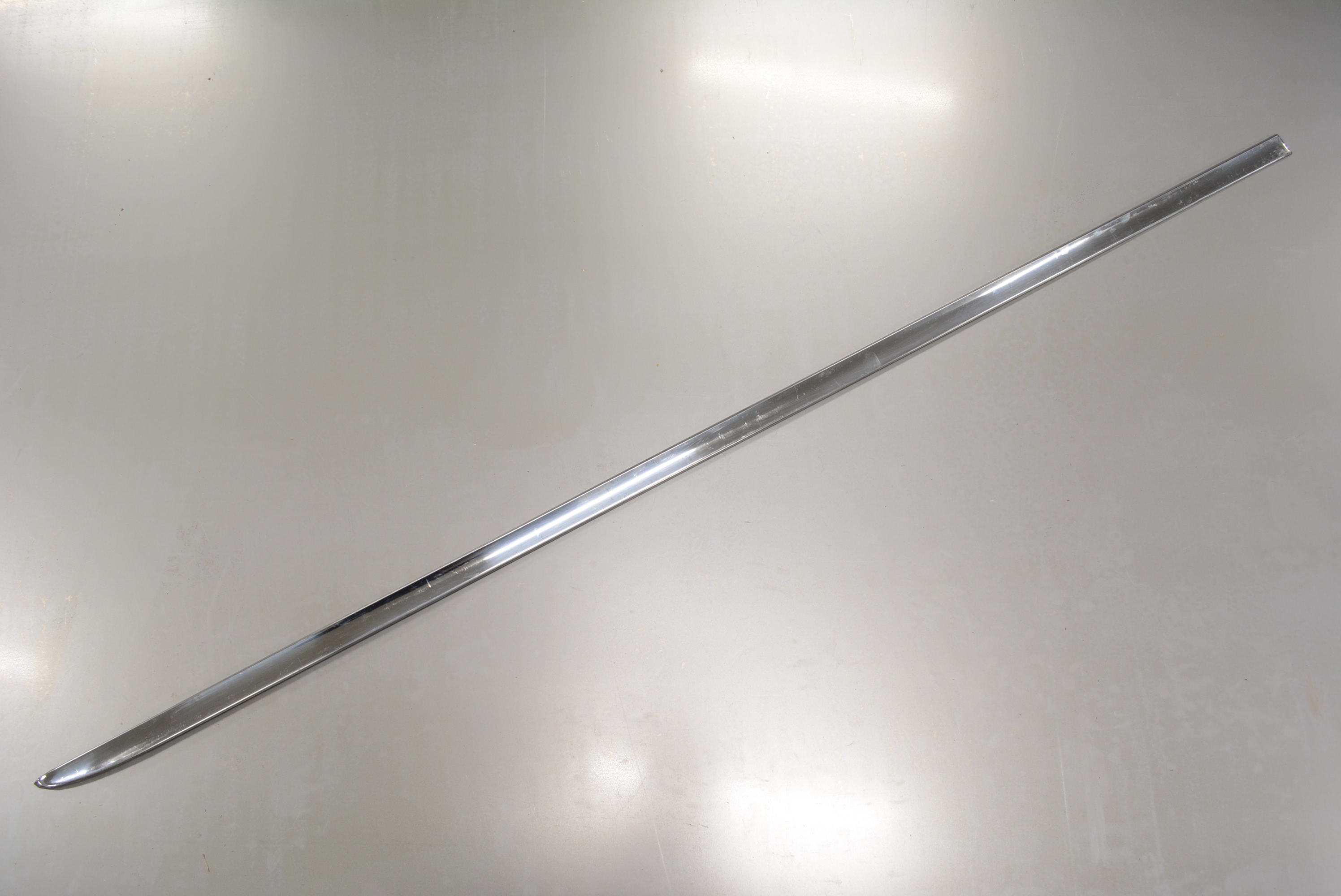 Stainles Steel Molding 137,5 x 2,7 cm