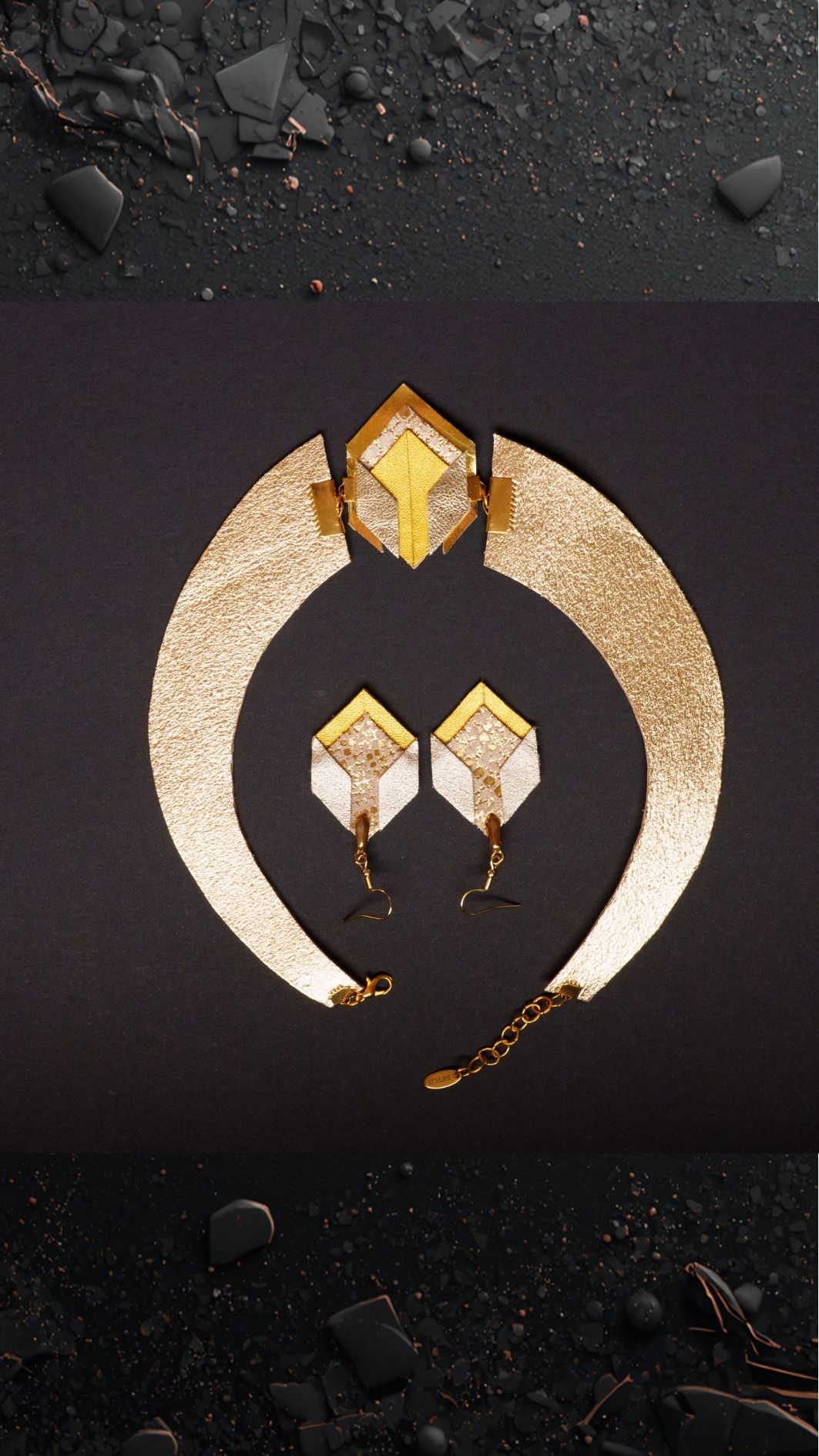 FUSION set Guld (örhängen och halsband)