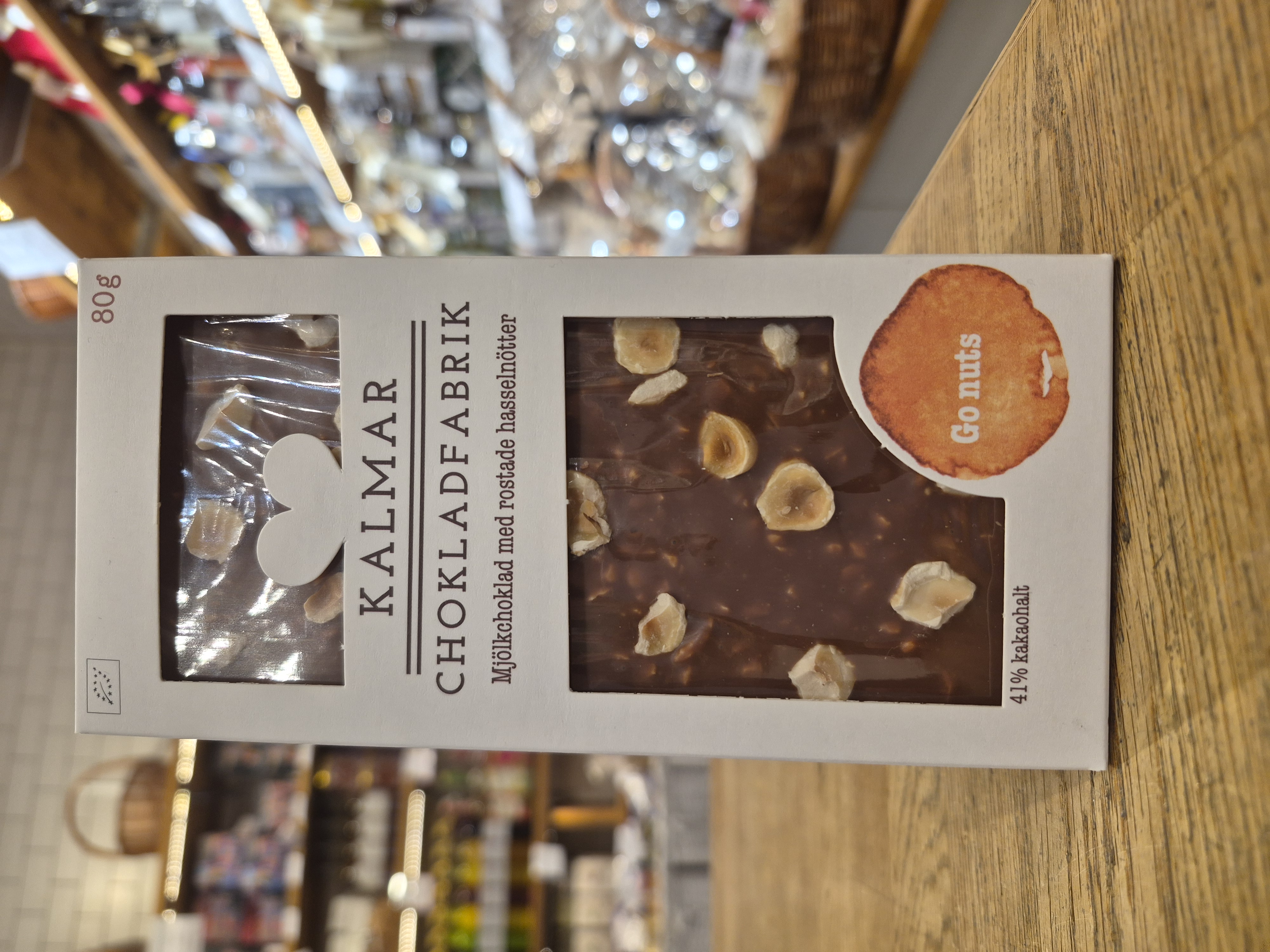 Go Nuts – Mjölkchoklad med rostade hasselnötter (41%)