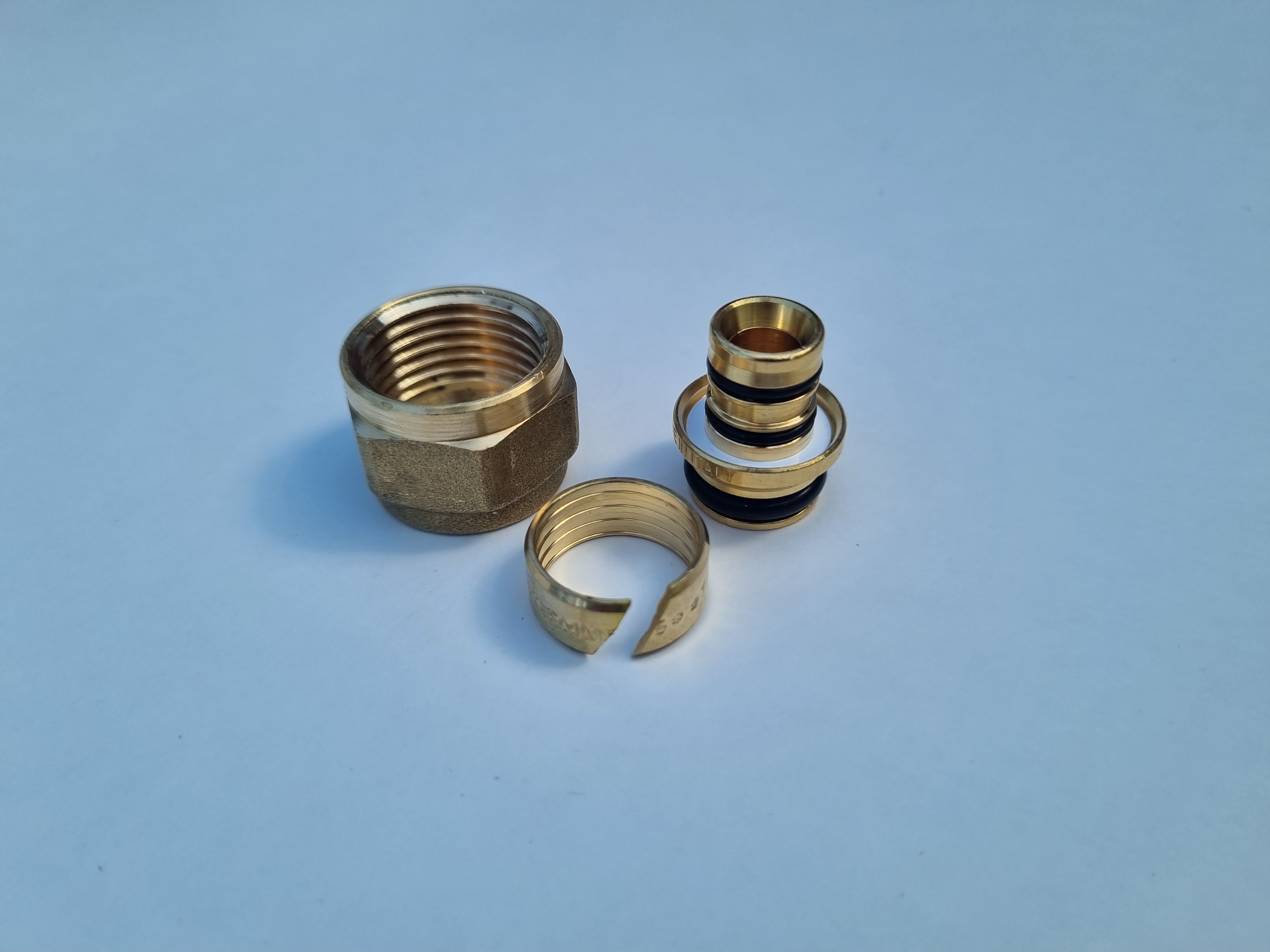 Tiemme kopplingsset 16x2,0