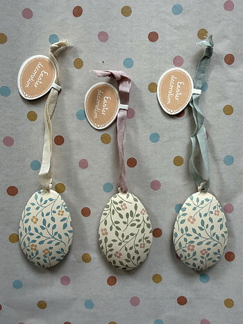 Påskhänge, blommiga ägg