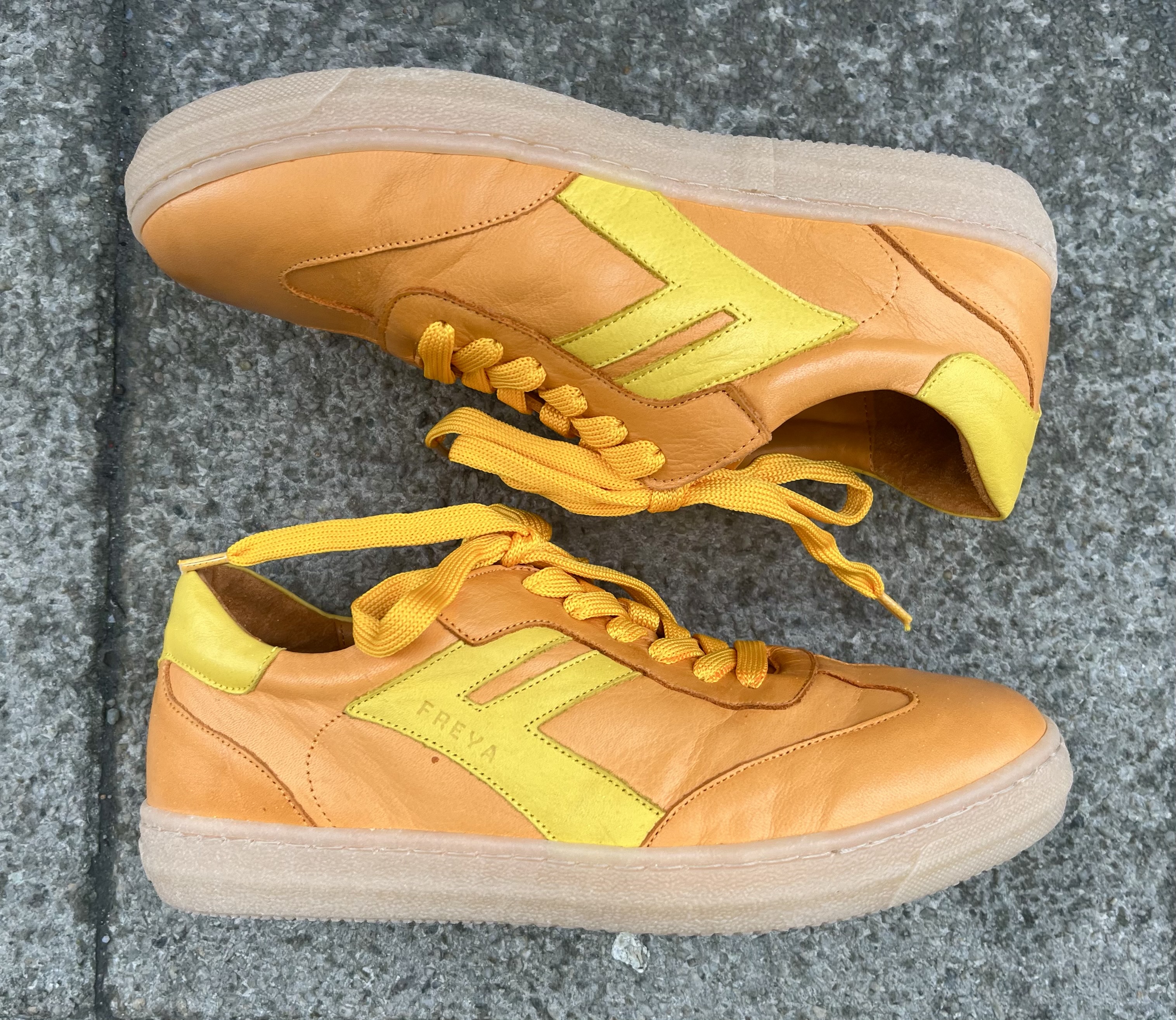 Sneakers Freya från  Andrea Conti, orange/ gul - 2