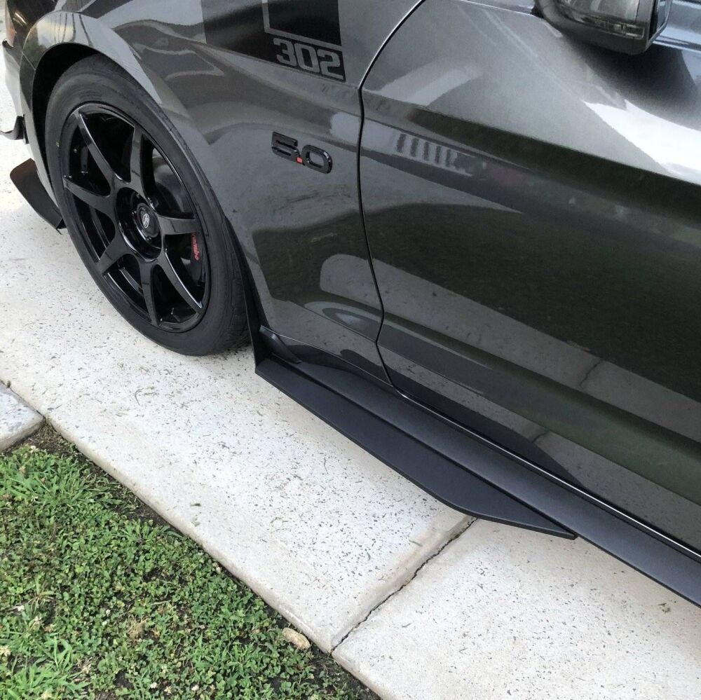 Sidokjolsvingar – GT500 Style – Matt Svart