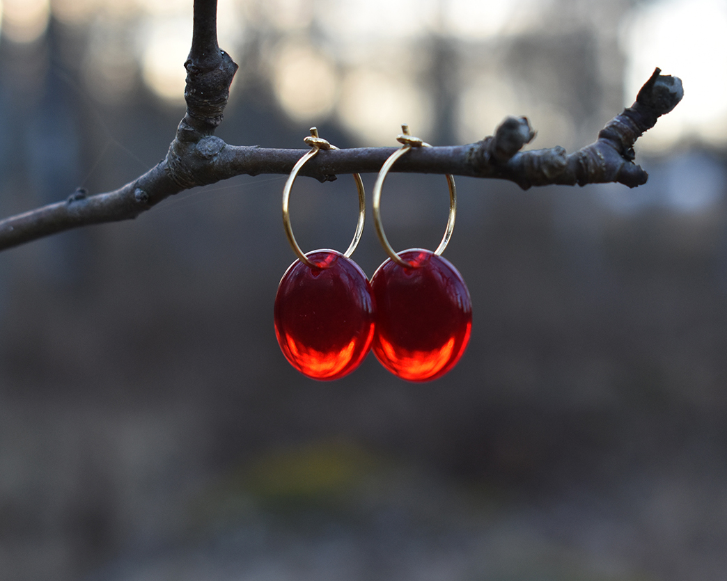 SIKA BERRY - earrings in red glass gold plated
