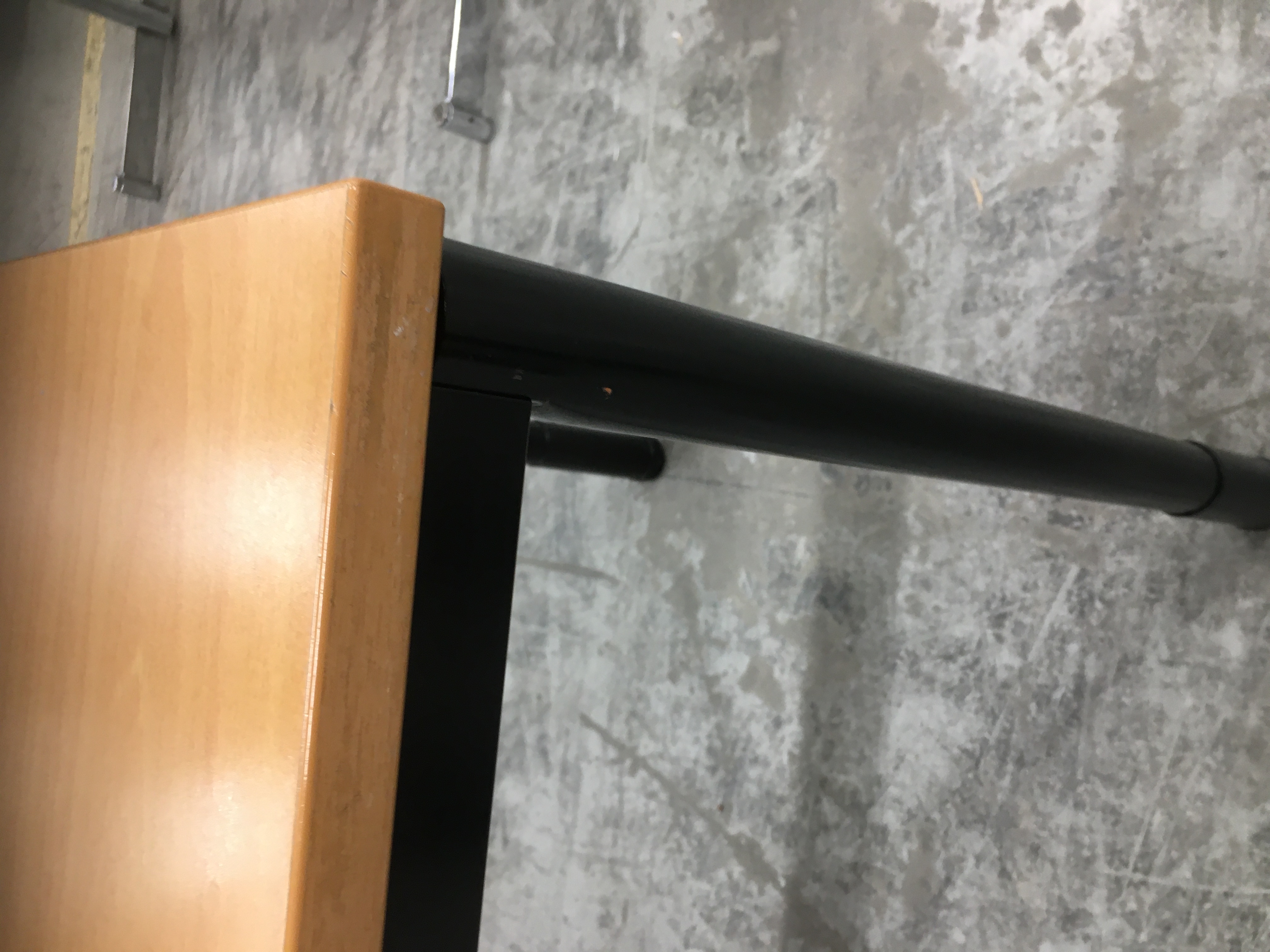 Skrivbord 120x60 - 3