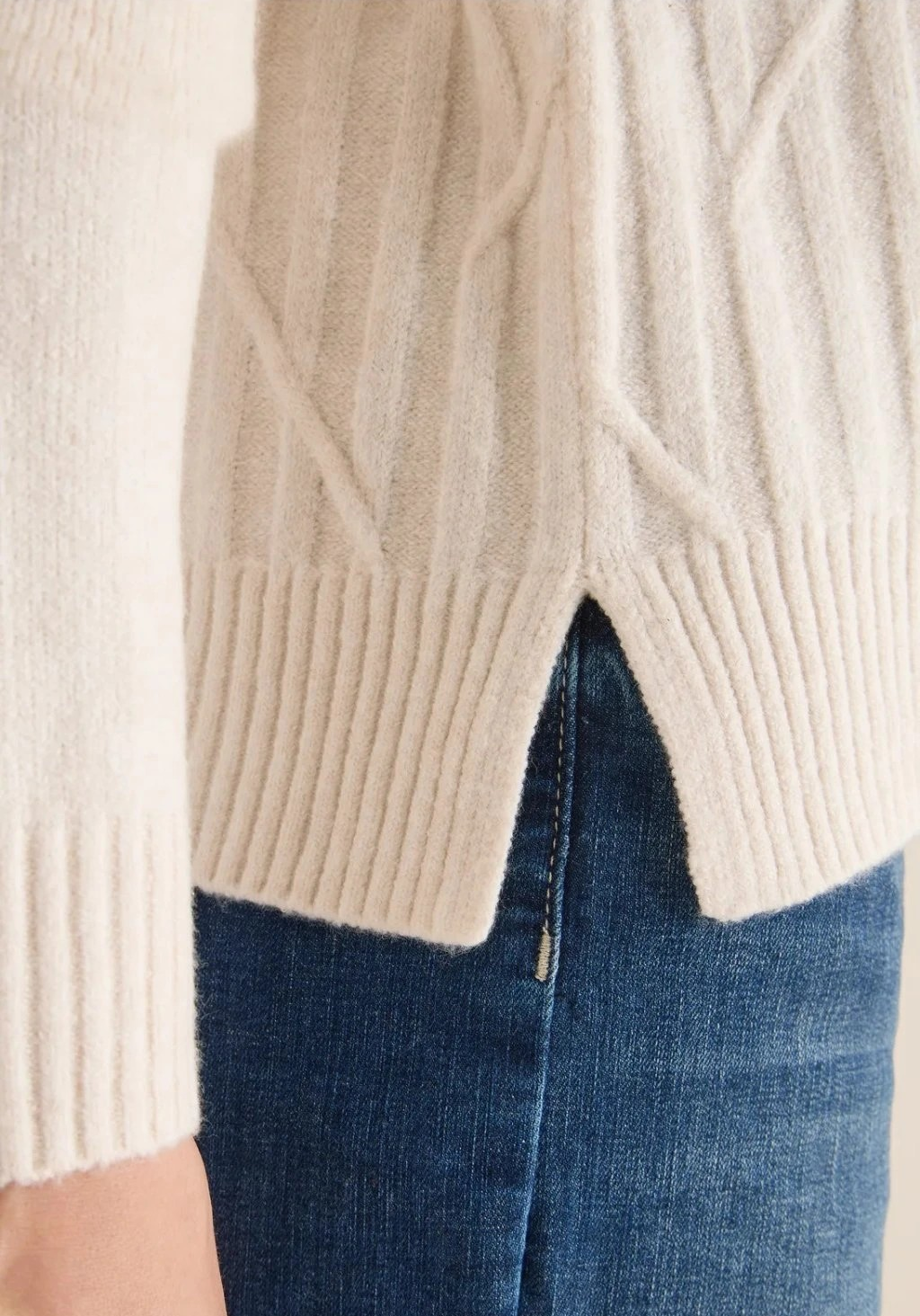 Cozy Graphic Rollneck (C) - Cecil - 4