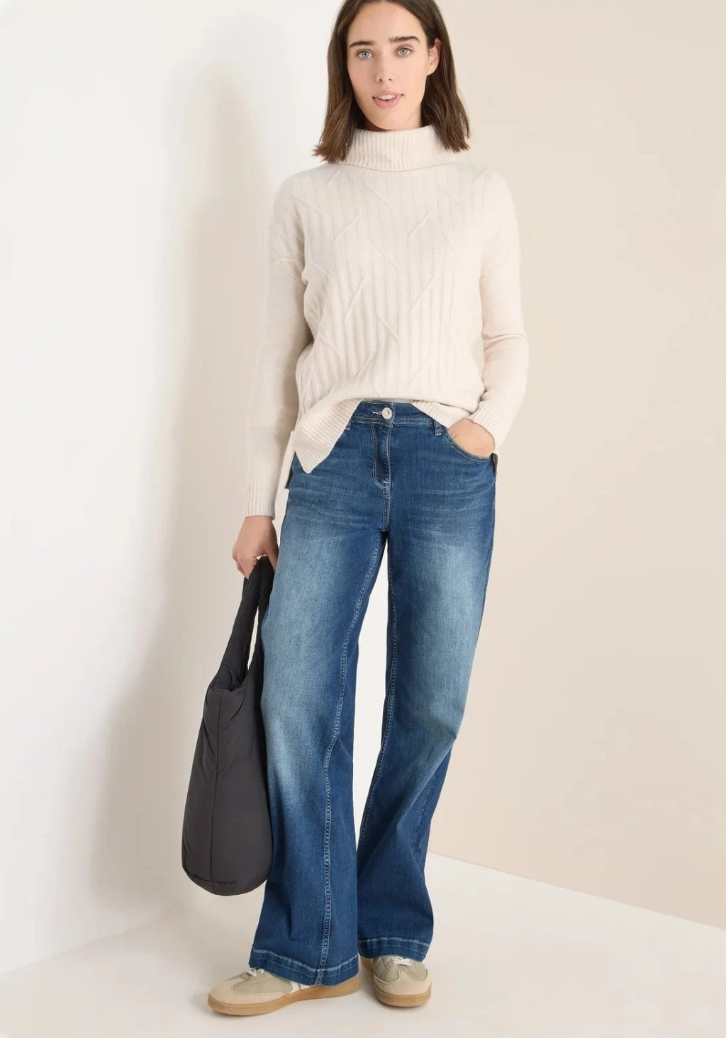 Cozy Graphic Rollneck (C) - Cecil
