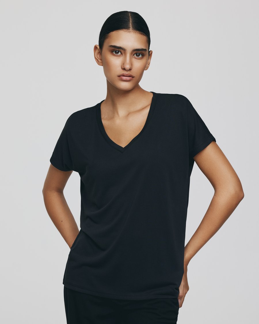 MSCH FENYA MODAL V NECK TEE - 3