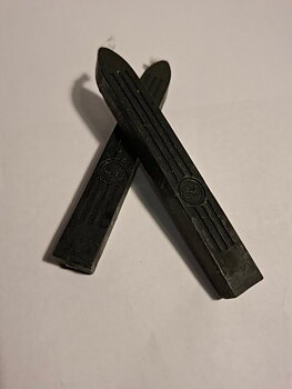 Lackstänger Svarta