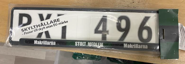 REGplåtshållare med makrilldekoration
