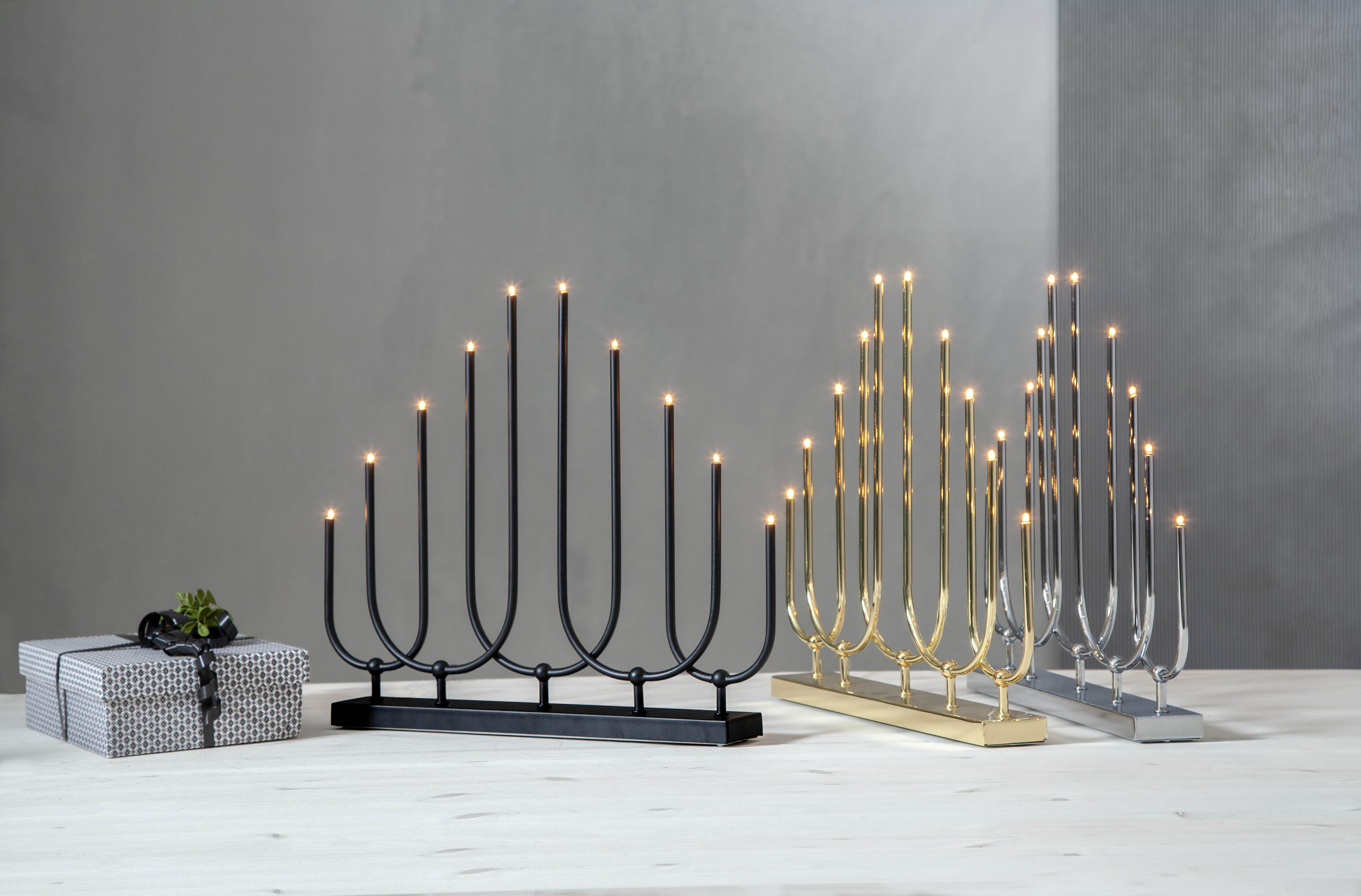 Candlestick Novum - 46x39 cm - Brass - 3