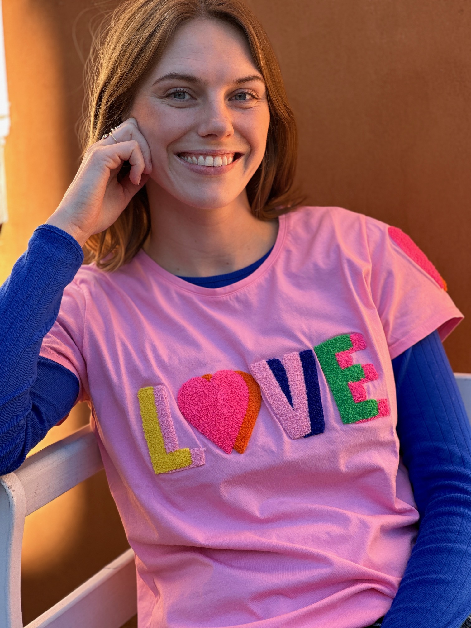 Is-T-shirt love aurora pink multi